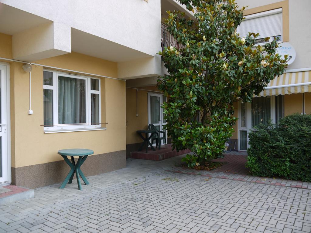 Eva 2 Apartment Hajduszoboszlo Exterior photo